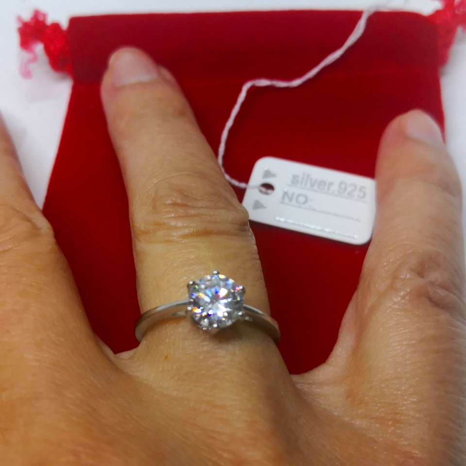 New Ring Valentine's Day. Gift